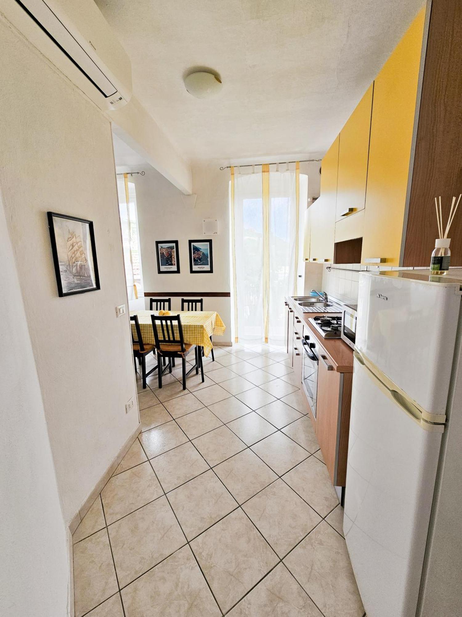 Narissara Apartment La Spezia Exteriör bild
